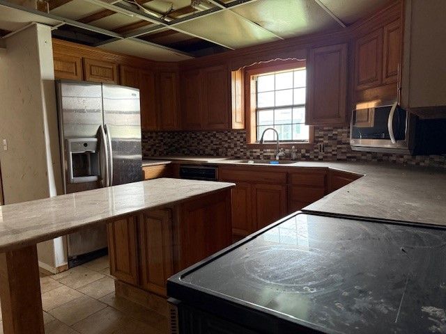 1217 N Lamb Street, Bowie, TX 76230