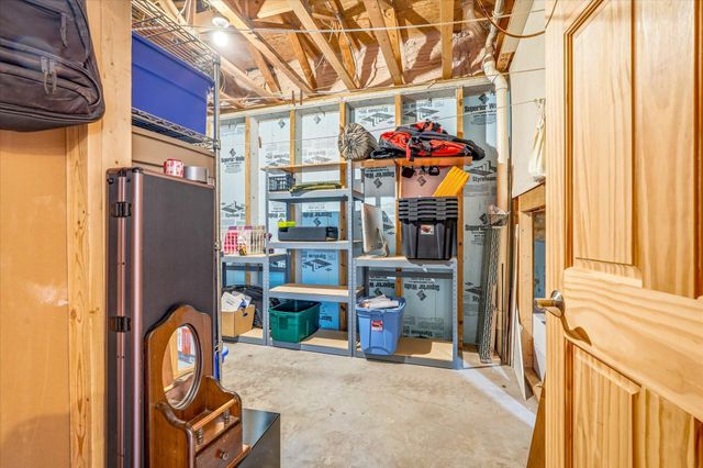 4945 382nd Drive, North Branch, MN 55056