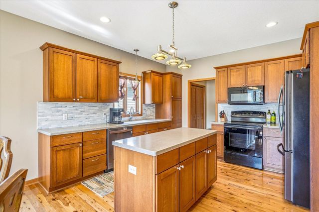 4945 382nd Drive, North Branch, MN 55056