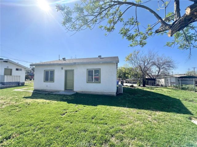 7148 San Francisco, Highland, CA 92346