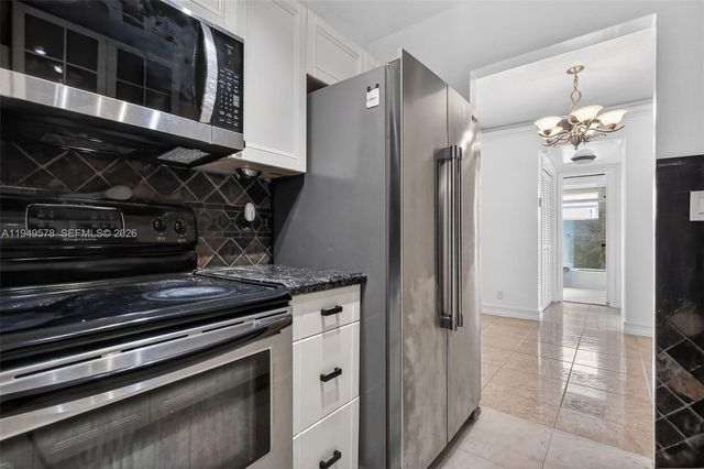 1958 Monroe St 206, Hollywood, FL 33020