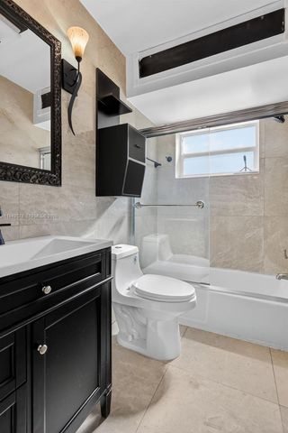 1958 Monroe St 206, Hollywood, FL 33020