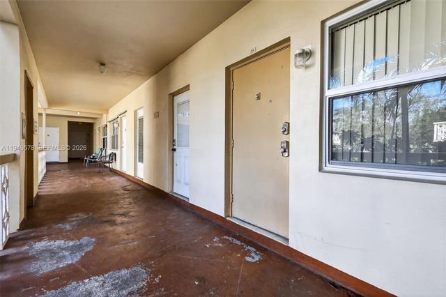 1958 Monroe St 206, Hollywood, FL 33020