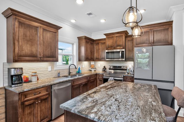 112 Stewarts Landing Dr, Mount Juliet, TN 37122