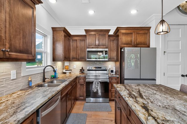 112 Stewarts Landing Dr, Mount Juliet, TN 37122
