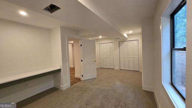 122 Little Brook Drive, Woodstock, GA 30188