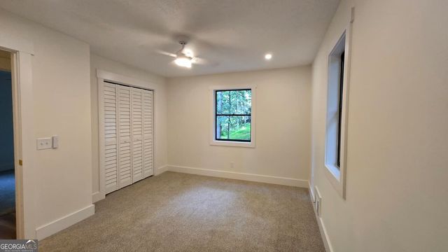 122 Little Brook Drive, Woodstock, GA 30188