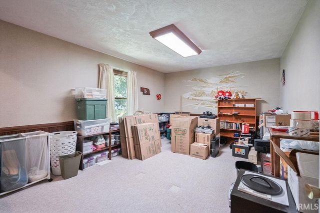 1630 ELMWOOD Lane, Kokomo, IN 46902