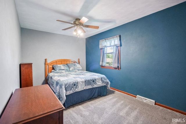 1630 ELMWOOD Lane, Kokomo, IN 46902