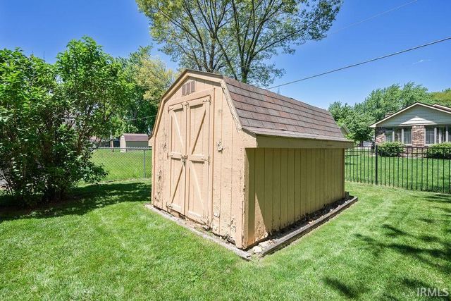 1630 ELMWOOD Lane, Kokomo, IN 46902