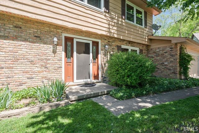 1630 ELMWOOD Lane, Kokomo, IN 46902
