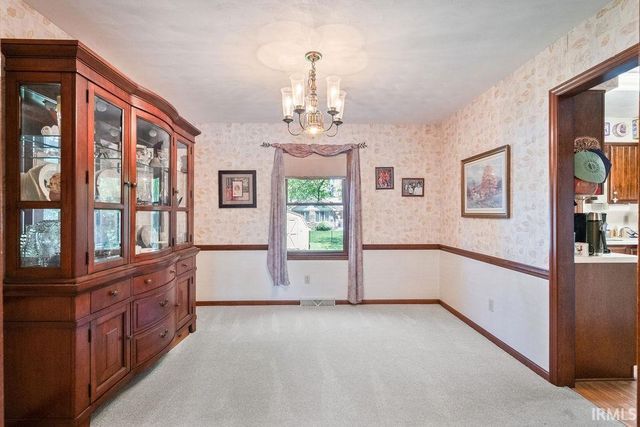 1630 ELMWOOD Lane, Kokomo, IN 46902