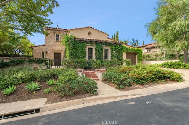 19 Prairie Grass, Irvine, CA 92603