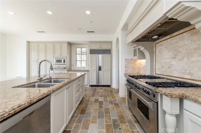 19 Prairie Grass, Irvine, CA 92603
