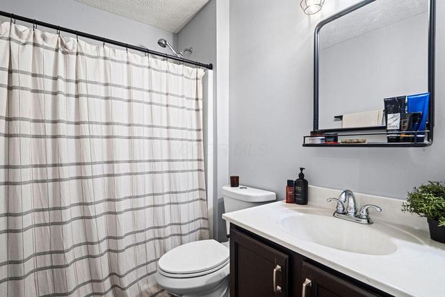 107 Spring Brook Court, Pataskala, OH 43062
