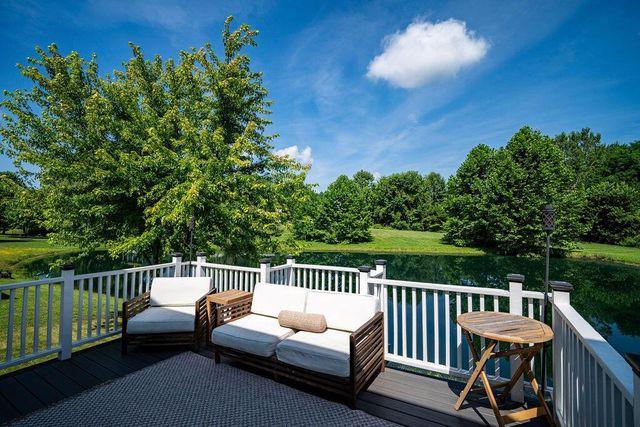 107 Spring Brook Court, Pataskala, OH 43062