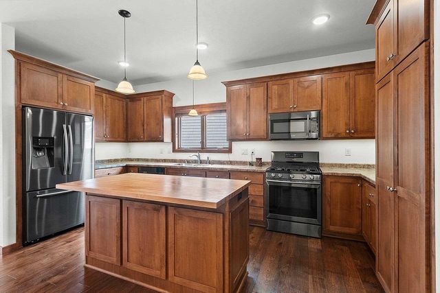 1743 REMINGTON RIDGE WAY, De Pere, WI 54115
