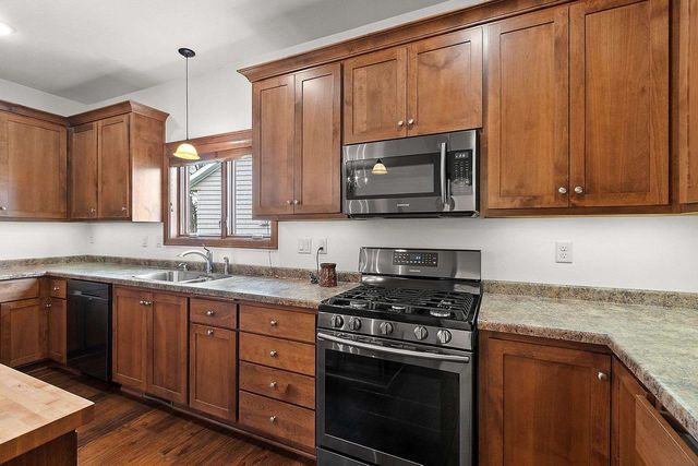 1743 REMINGTON RIDGE WAY, De Pere, WI 54115