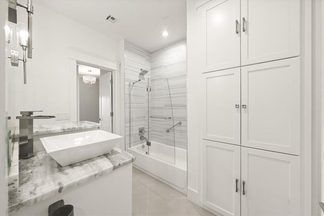 15400 Kestral Park Court, Edmond, OK 73013
