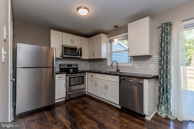 358 CARDINAL RD, Lititz, PA 17543