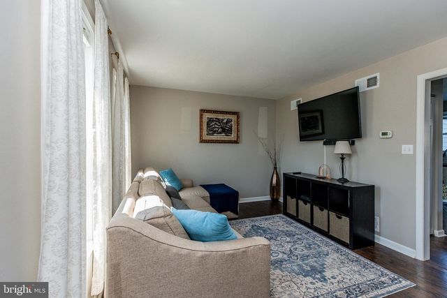 358 CARDINAL RD, Lititz, PA 17543
