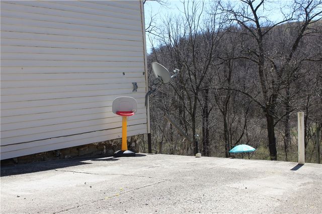 283 Duck Hollow Road, Menallen Twp, PA 15401