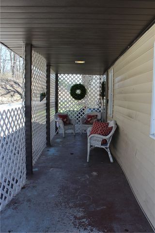 283 Duck Hollow Road, Menallen Twp, PA 15401