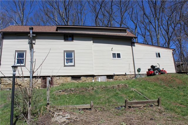 283 Duck Hollow Road, Menallen Twp, PA 15401