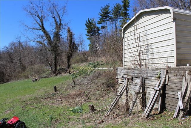 283 Duck Hollow Road, Menallen Twp, PA 15401