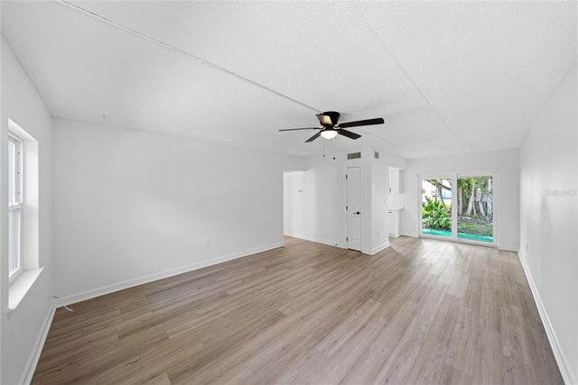 6930A PLACE DE LA PAIX 1A, South Pasadena, FL 33707