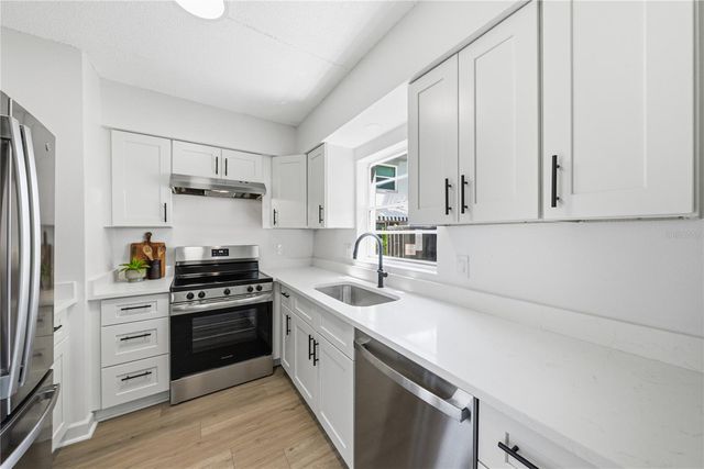 6930A PLACE DE LA PAIX 1A, South Pasadena, FL 33707