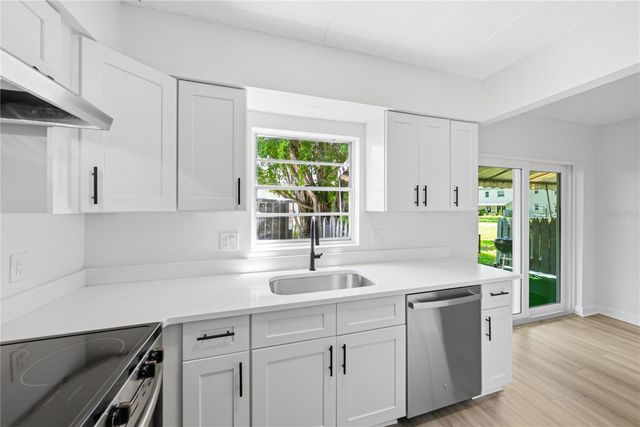 6930A PLACE DE LA PAIX 1A, South Pasadena, FL 33707