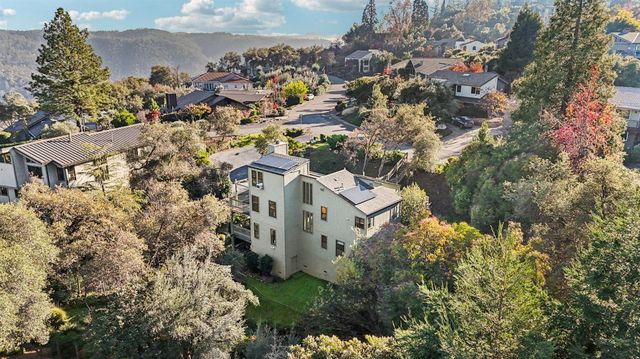 434 Olive Orchard Dr, Auburn, CA 95603