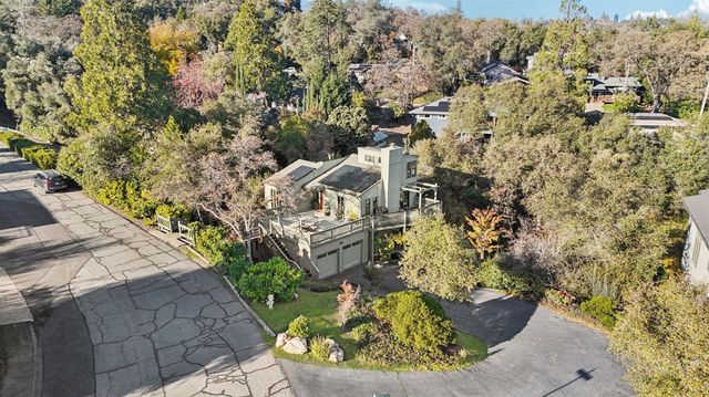 434 Olive Orchard Dr, Auburn, CA 95603