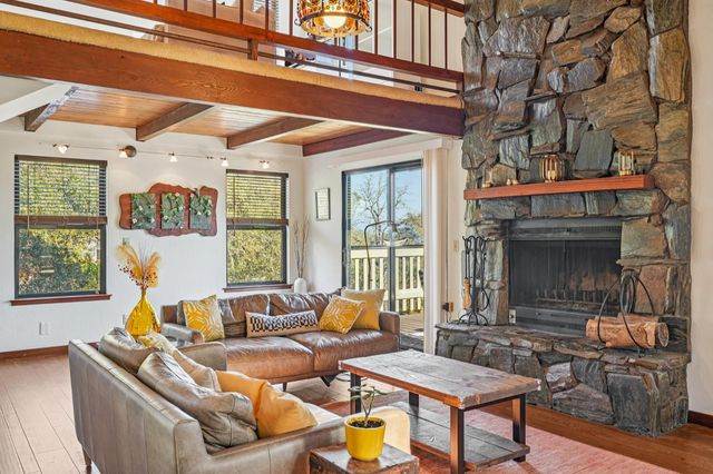 434 Olive Orchard Dr, Auburn, CA 95603