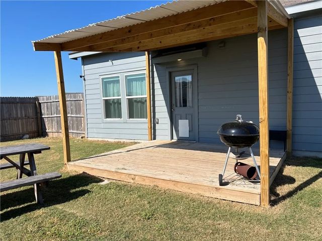 13249 Wrangler St, Robstown, TX 78380