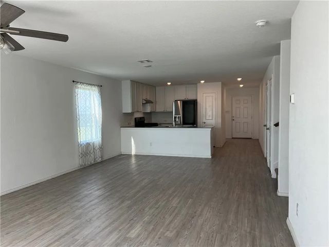 13249 Wrangler St, Robstown, TX 78380