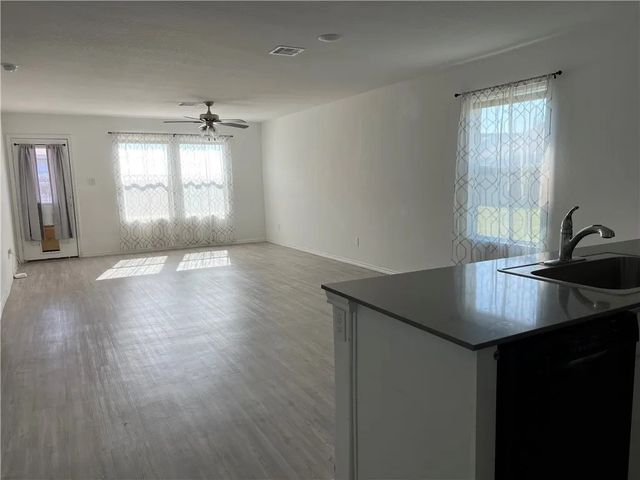 13249 Wrangler St, Robstown, TX 78380