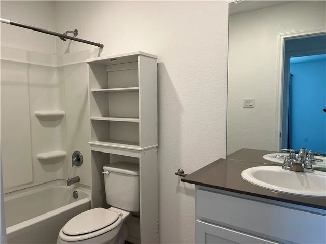 13249 Wrangler St, Robstown, TX 78380