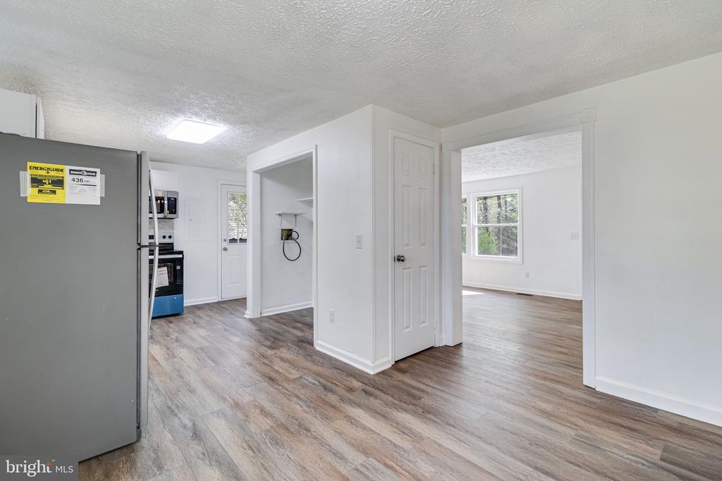 Image 11 of property listing at 818 SAN MATEO TRL, Lusby, MD 20657