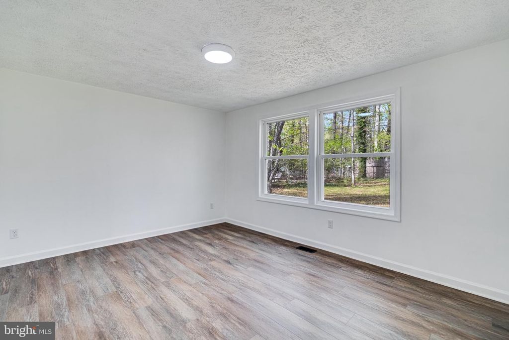 Image 17 of property listing at 818 SAN MATEO TRL, Lusby, MD 20657