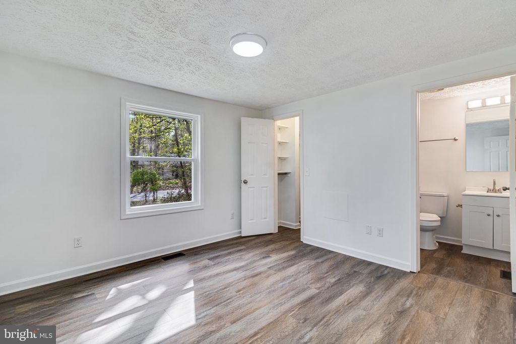 Image 19 of property listing at 818 SAN MATEO TRL, Lusby, MD 20657