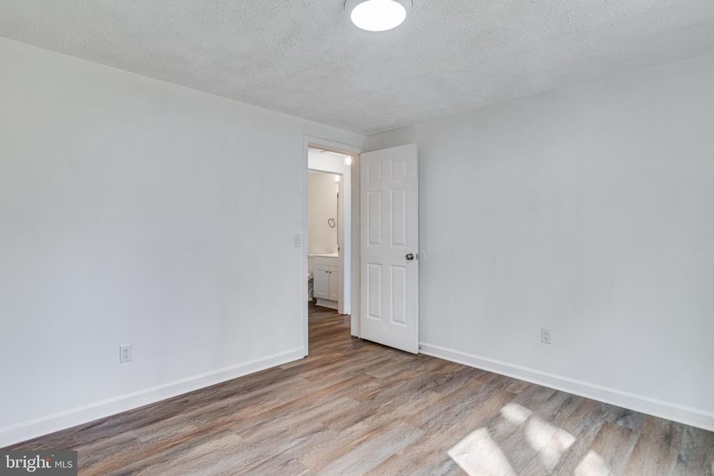 Image 21 of property listing at 818 SAN MATEO TRL, Lusby, MD 20657