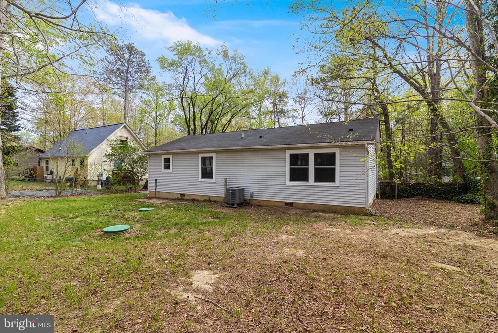 Image 31 of property listing at 818 SAN MATEO TRL, Lusby, MD 20657