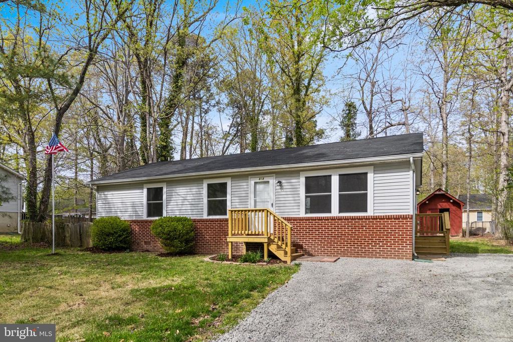 Image 4 of property listing at 818 SAN MATEO TRL, Lusby, MD 20657