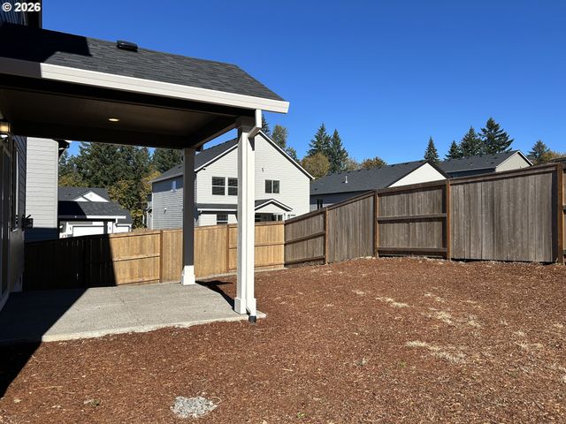 10068 Se VRADENBURG Rd 399, Happy Valley, OR 97086