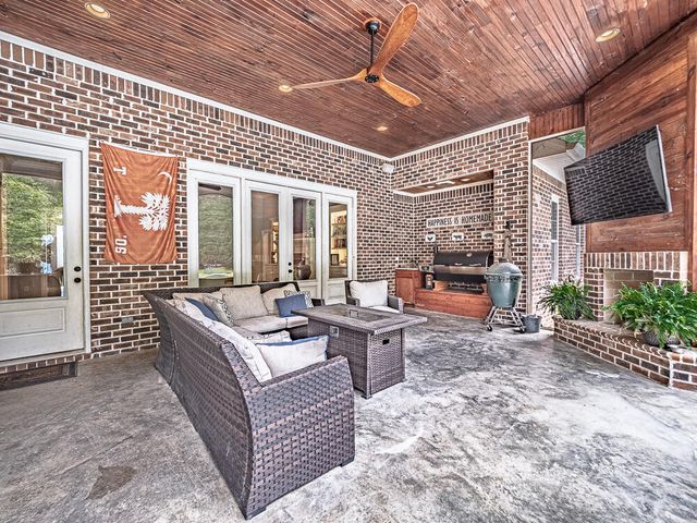 1140 Vintage Drive, Sumter, SC 29154