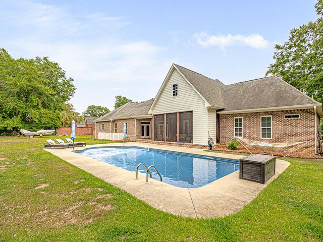 1140 Vintage Drive, Sumter, SC 29154