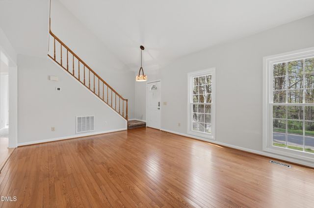 111 Rock Pointe Lane, Cary, NC 27513