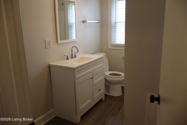 4832 S 6th St, Louisville, KY 40214